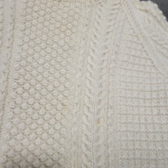 Vintage wool cableknit mens small women's medium sweater - Picture 3 of 12